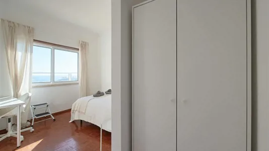 Rooms in Almada - photo 2