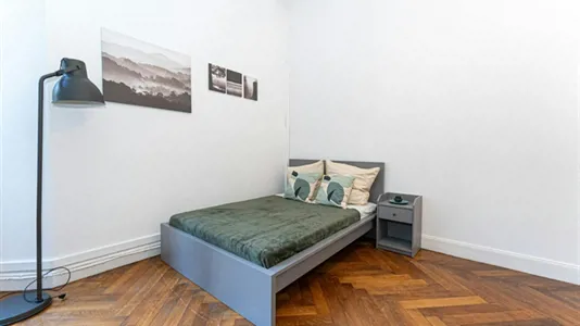 Rooms in Berlin Charlottenburg-Wilmersdorf - photo 2