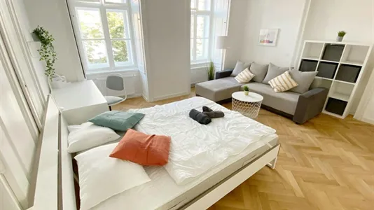 Rooms in Wien Wieden - photo 1