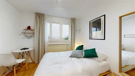 Rooms in Bobigny - photo 2