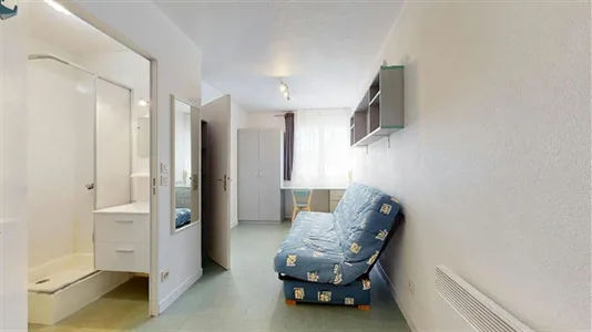 Rooms in Nantes - photo 3