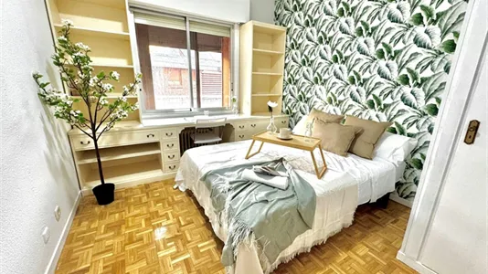 Rooms in Madrid Fuencarral-El Pardo - photo 1