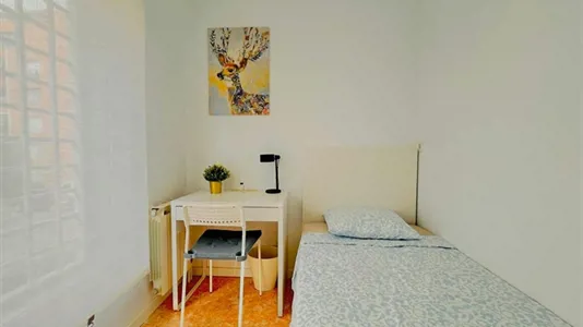 Rooms in Madrid Puente de Vallecas - photo 3