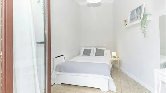 Rooms in Barcelona Eixample - photo 1