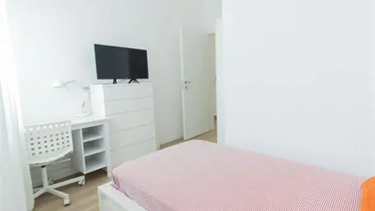 Room for rent in Milano Zona 9 - Porta Garibaldi, Niguarda, Milan