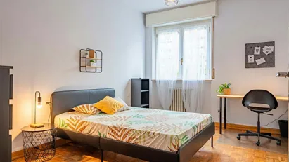 Room for rent in Milano Zona 9 - Porta Garibaldi, Niguarda, Milan