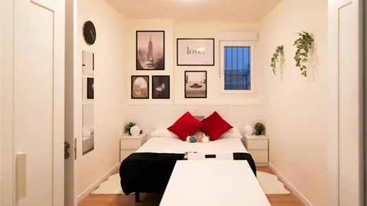 Rooms in Zaragoza - photo 1