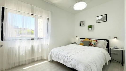 Rooms in Madrid Moncloa-Aravaca - photo 1