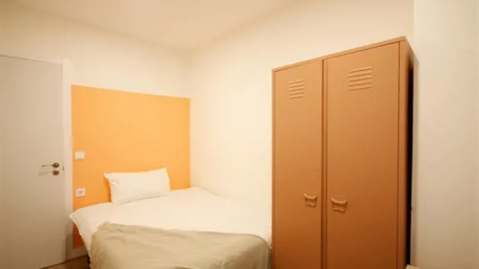 Rooms in Barcelona Eixample - photo 3