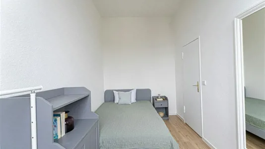 Rooms in Berlin Charlottenburg-Wilmersdorf - photo 2