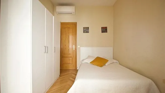 Rooms in Madrid Centro - photo 2