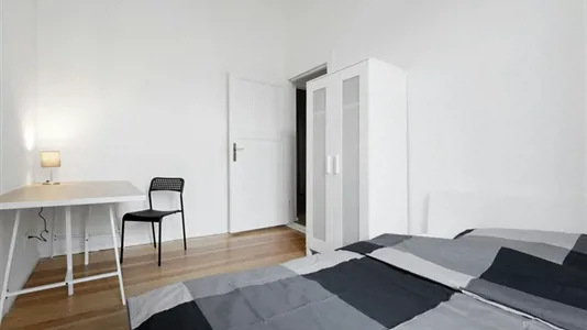 Rooms in Berlin Charlottenburg-Wilmersdorf - photo 1