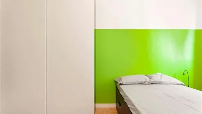 Room for rent in Milano Zona 6 - Barona, Lorenteggio, Milan