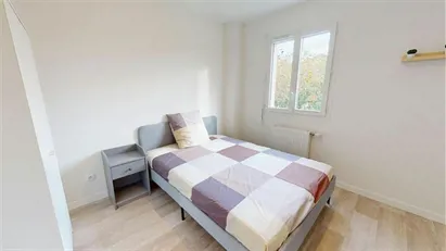 Room for rent in Dijon, Bourgogne-Franche-Comté