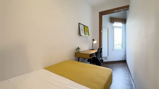 Rooms in Barcelona Eixample - photo 2