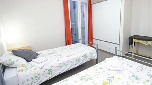 Rooms in Barcelona Ciutat Vella - photo 3