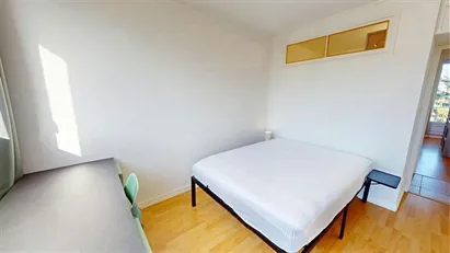 Room for rent in Grenoble, Auvergne-Rhône-Alpes