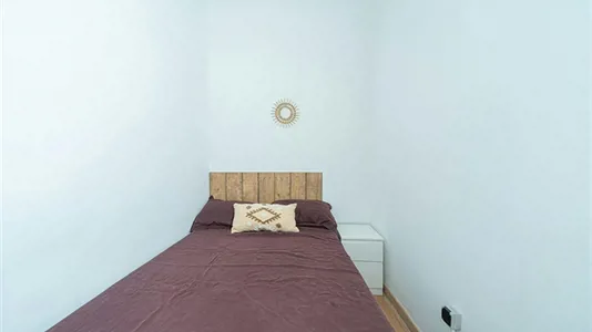 Rooms in Barcelona Eixample - photo 2