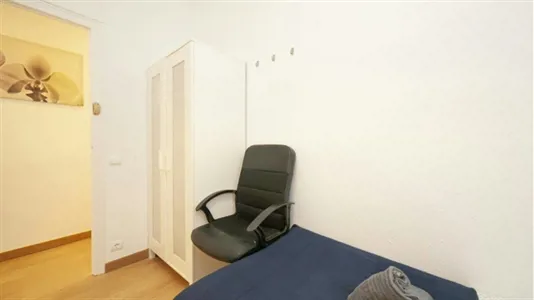 Rooms in L'Hospitalet de Llobregat - photo 2