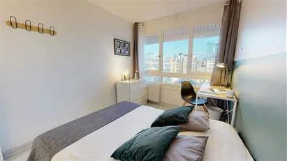 Room for rent in Nanterre, Île-de-France