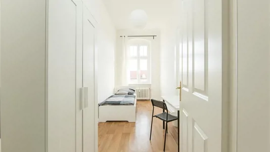 Rooms in Berlin Charlottenburg-Wilmersdorf - photo 1