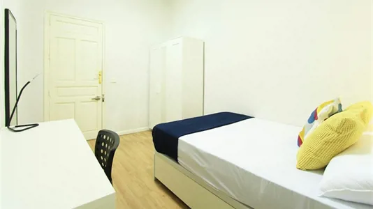 Rooms in Madrid Salamanca - photo 3