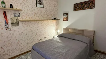 Room for rent in Milano Zona 5 - Vigentino, Chiaravalle, Gratosoglio, Milan