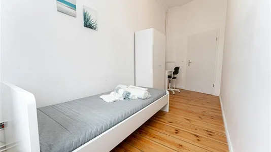 Rooms in Berlin Friedrichshain-Kreuzberg - photo 2