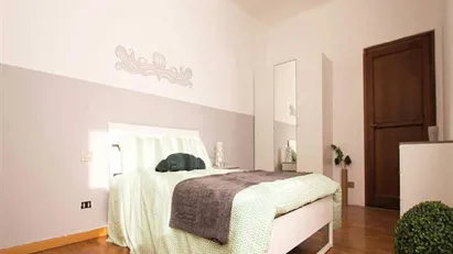 Room for rent in Milano Zona 6 - Barona, Lorenteggio, Milan