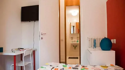 Room for rent in Milano Zona 1 - Centro storico, Milan