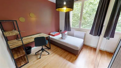 Room for rent in Grenoble, Auvergne-Rhône-Alpes