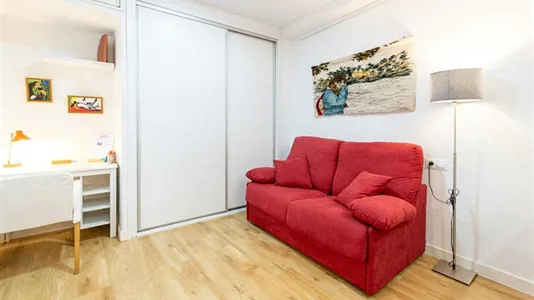 Apartments in Madrid Centro - photo 2