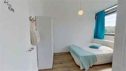 Room for rent in Nanterre, Île-de-France