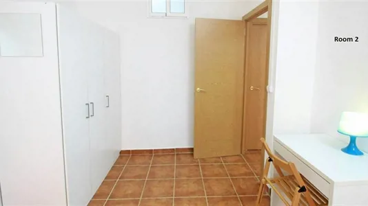 Rooms in Barcelona Ciutat Vella - photo 3