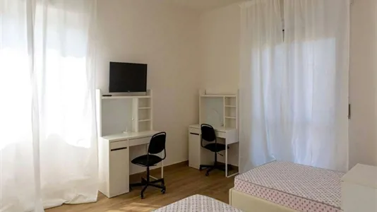 Rooms in Milano Zona 6 - Barona, Lorenteggio - photo 2