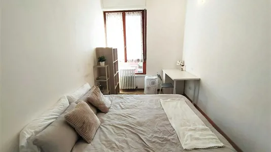 Rooms in Milano Zona 8 - Fiera, Gallaratese, Quarto Oggiaro - photo 2