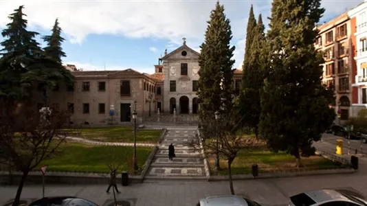 Rooms in Madrid Centro - photo 2