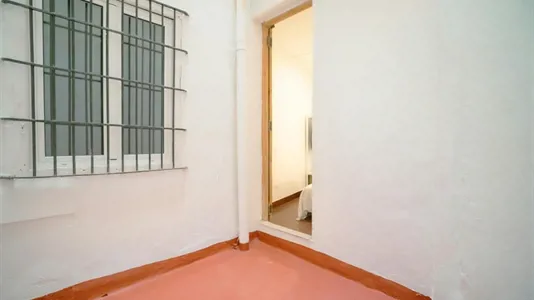 Rooms in Valencia Ciutat Vella - photo 2