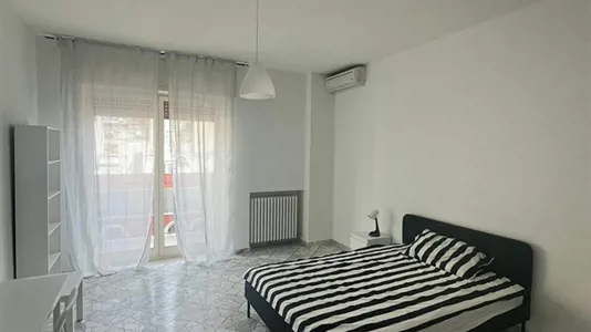 Rooms in Bari - photo 1