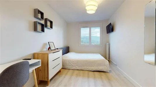 Rooms in Grenoble - photo 2