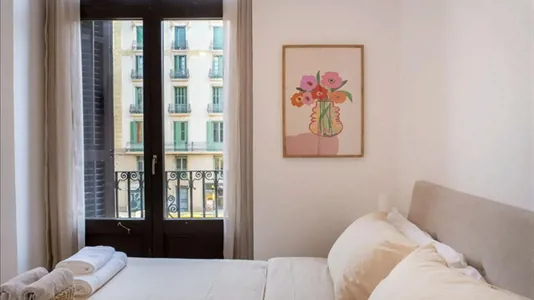 Rooms in Barcelona Ciutat Vella - photo 1