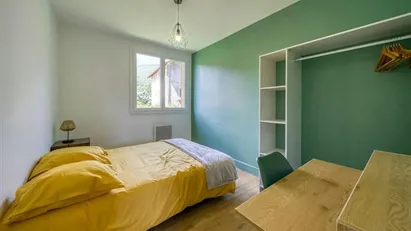 Room for rent in Grenoble, Auvergne-Rhône-Alpes