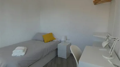 Room for rent in Esplugues de Llobregat, Cataluña