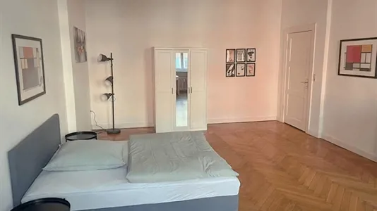 Rooms in Berlin Charlottenburg-Wilmersdorf - photo 1