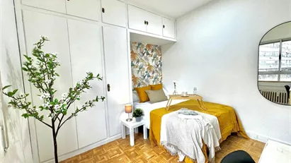 Room for rent in Madrid Fuencarral-El Pardo, Madrid