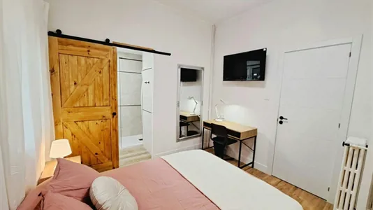 Rooms in Zaragoza - photo 2