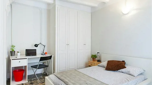 Rooms in Barcelona Ciutat Vella - photo 1