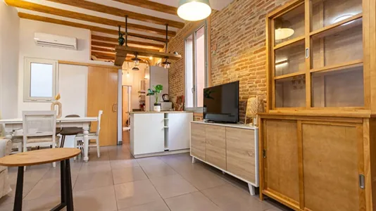 Apartments in Barcelona Ciutat Vella - photo 2