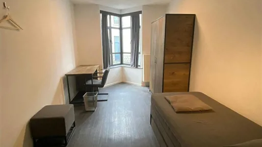 Rooms in Brussels Sint-Gillis - photo 2