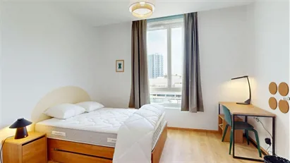 Room for rent in Pontoise, Île-de-France